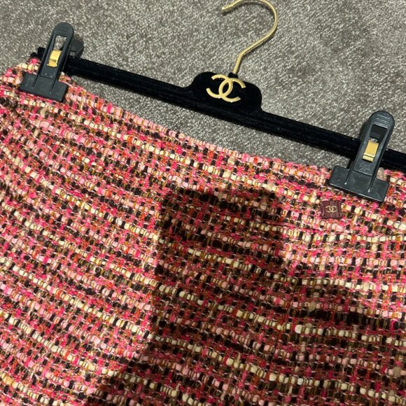2001 Pink and Brown Chanel Tweed Skirt - Picture 4 of 6